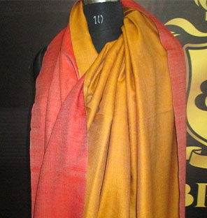Check Pashmina Shawl Manufacturer Kashmir